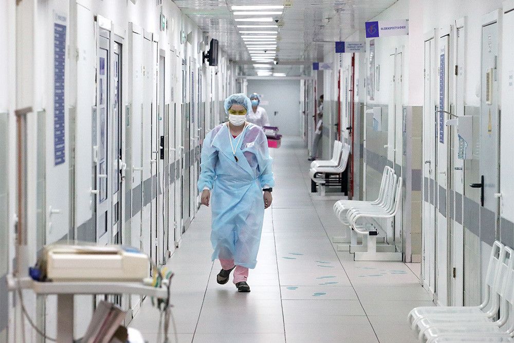 В России число заражений коронавирусом растет третий день подряд