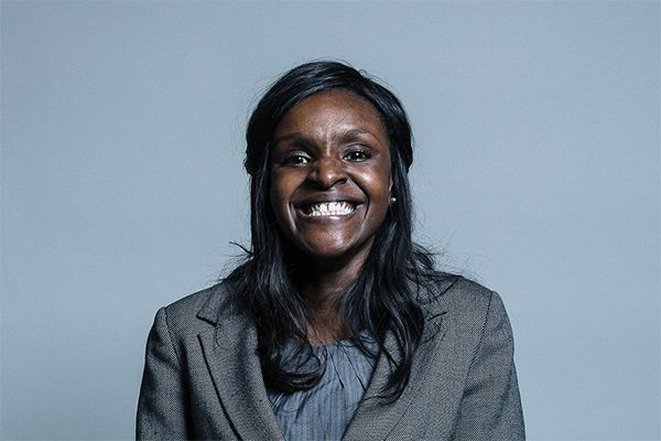 Впервые за почти 30 лет член британского парламента сядет в тюрьму: она соврала о превышении скорости на 17 км/час