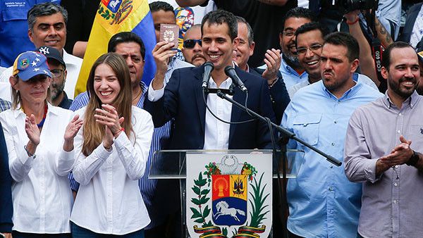Возвращение Гуайдо: как встретили лидера венесуэльской оппозиции после запрета покидать страну