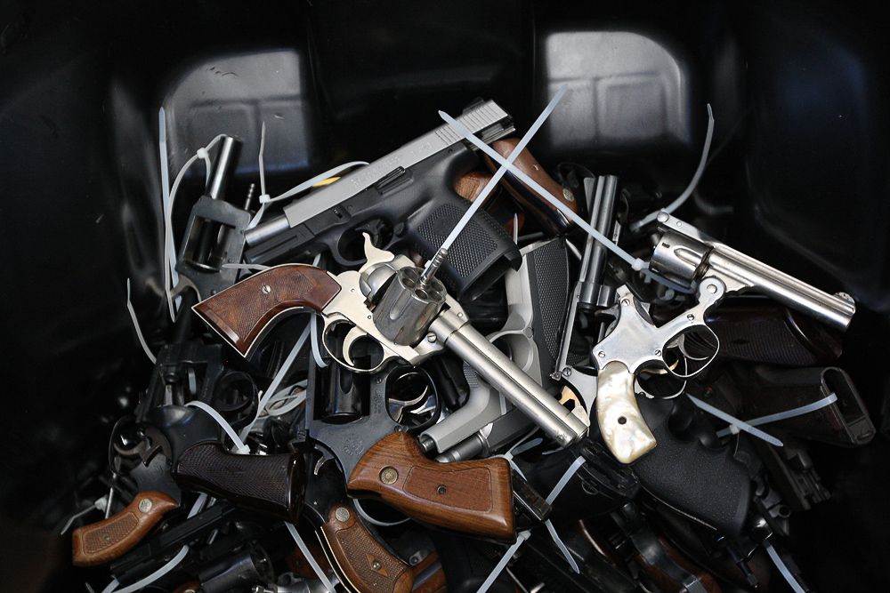 Жители Новой Зеландии добровольно сдали властям больше десяти тысяч единиц оружия