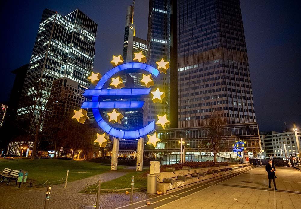 В ноябре инфляция в еврозоне достигла рекордного максимума за 25 лет