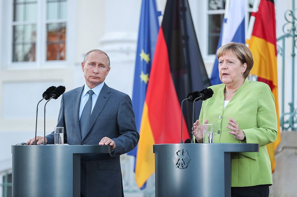 Bloomberg: в ЕС не поддержали идею Меркель о встрече с Путиным