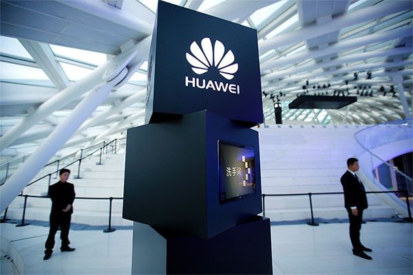 Если у вас Huawei: чем грозит пользователям бойкот китайской компании