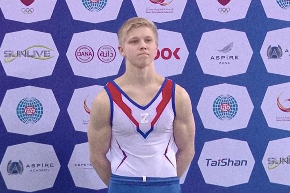 Российский гимнаст вышел на награждение в Катаре в форме с буквой Z. Из-за этого проведут расследование