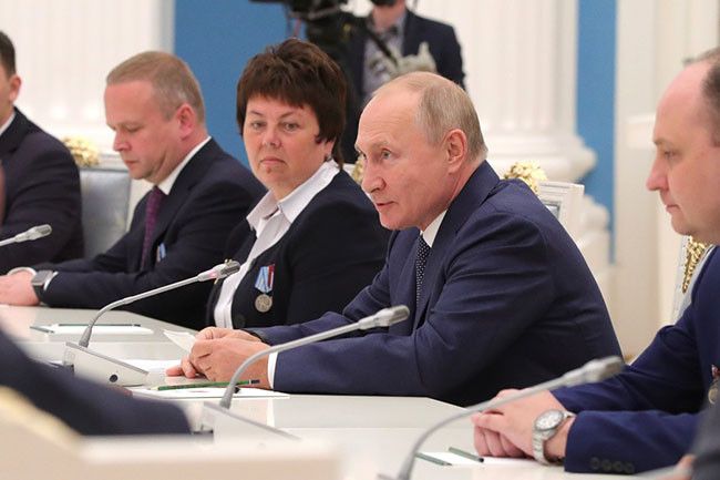 «Проект»: на встречу с Путиным пускают только после двухнедельной изоляции 