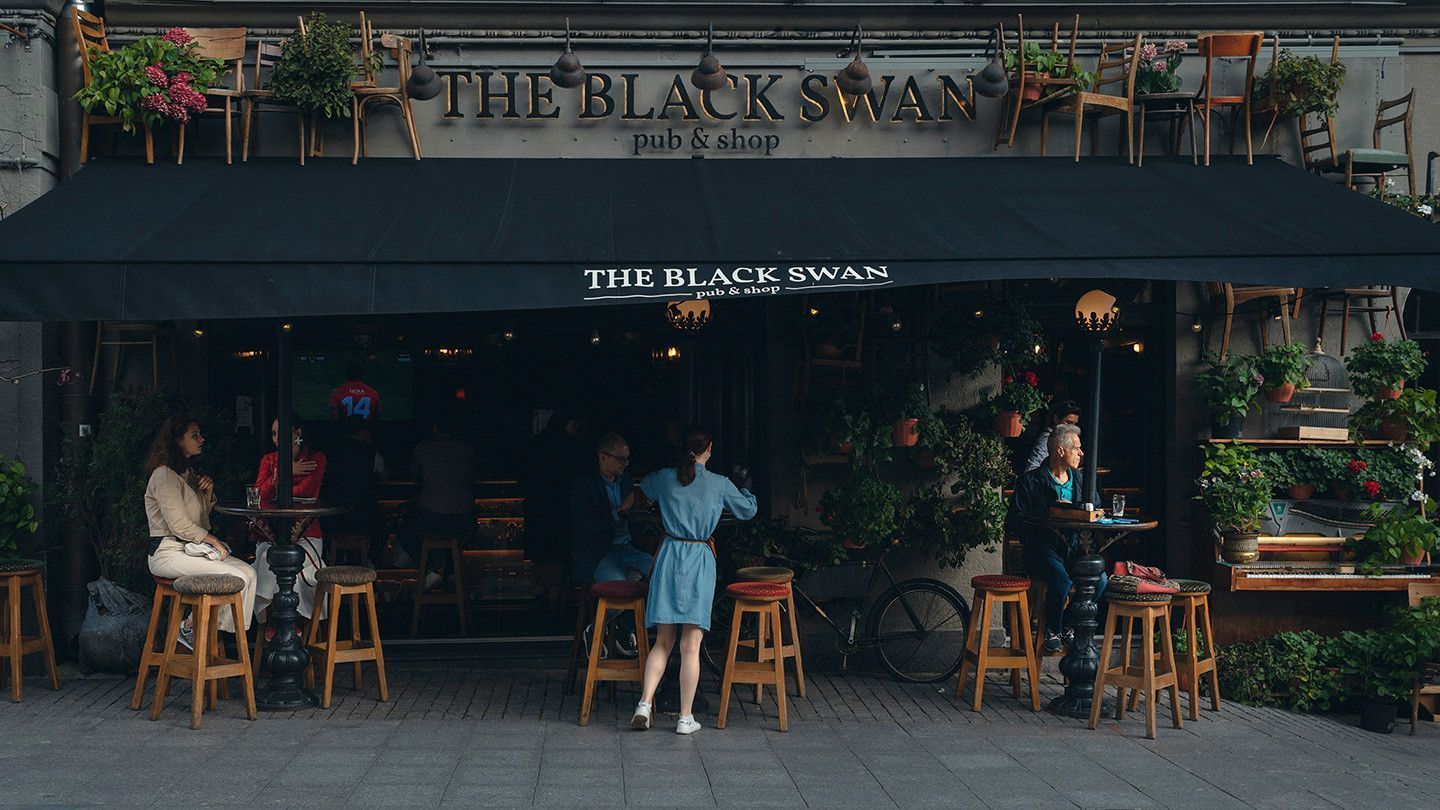 США возвращаются к доковидной жизни. Как реагируют цены, что помогает экономике и в чем плюсы локдаунов?