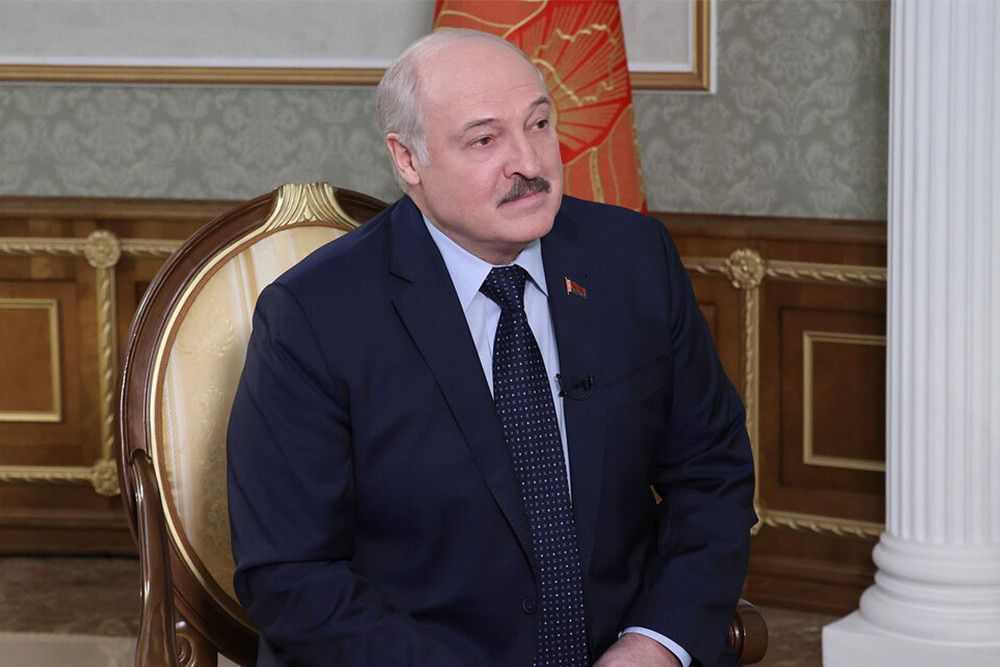 «В ближайшее время этот конфликт закончится миром». Лукашенко — о событиях на Украине 