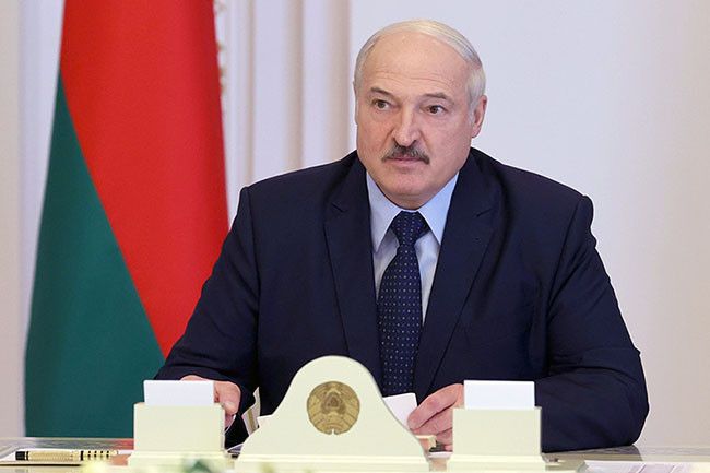 Лукашенко заявил о внешней агрессии по сценарию цветной революции