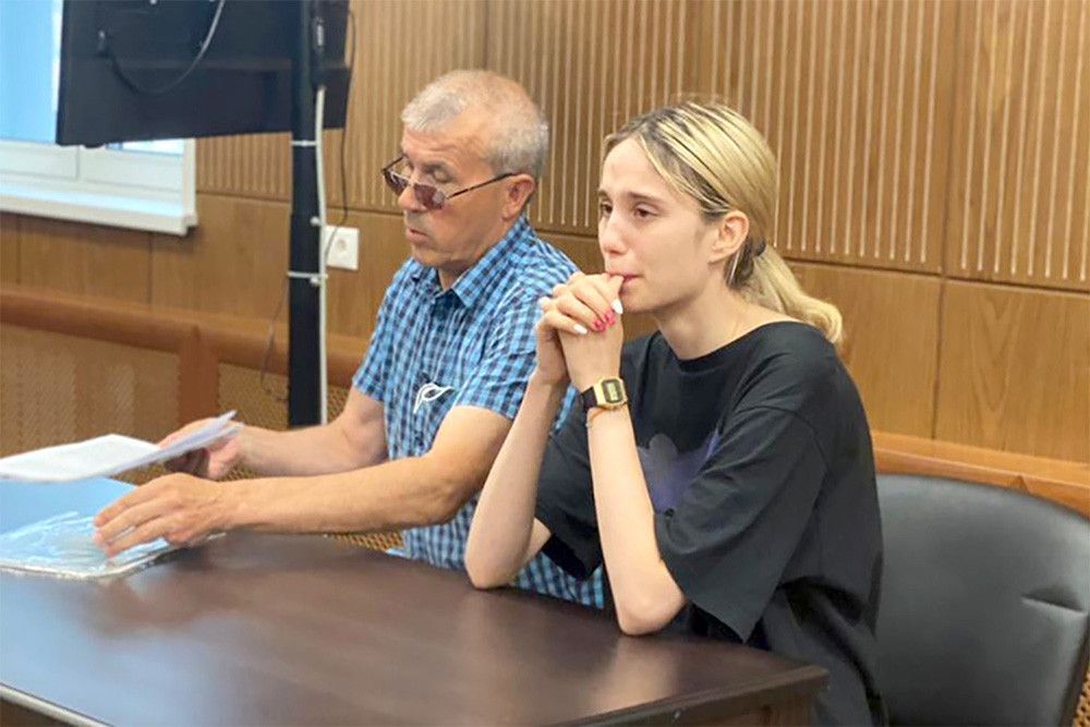 19-летнюю москвичку, сбившую троих детей на переходе, приговорили к пяти годам колонии