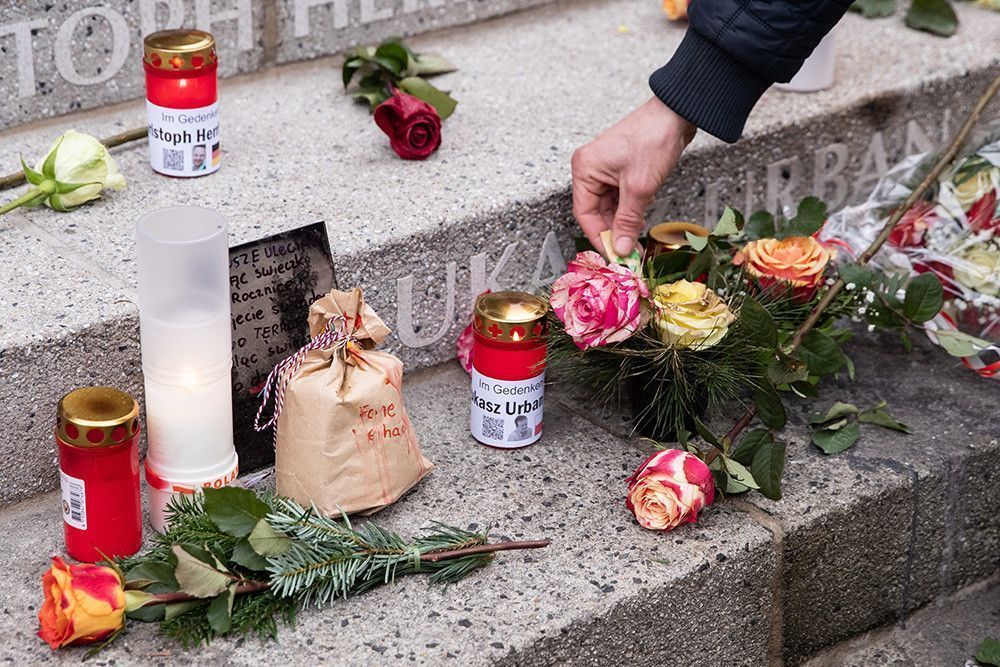 Тринадцатый умер. Теракт в Берлине на рождественской Ярмарке.
