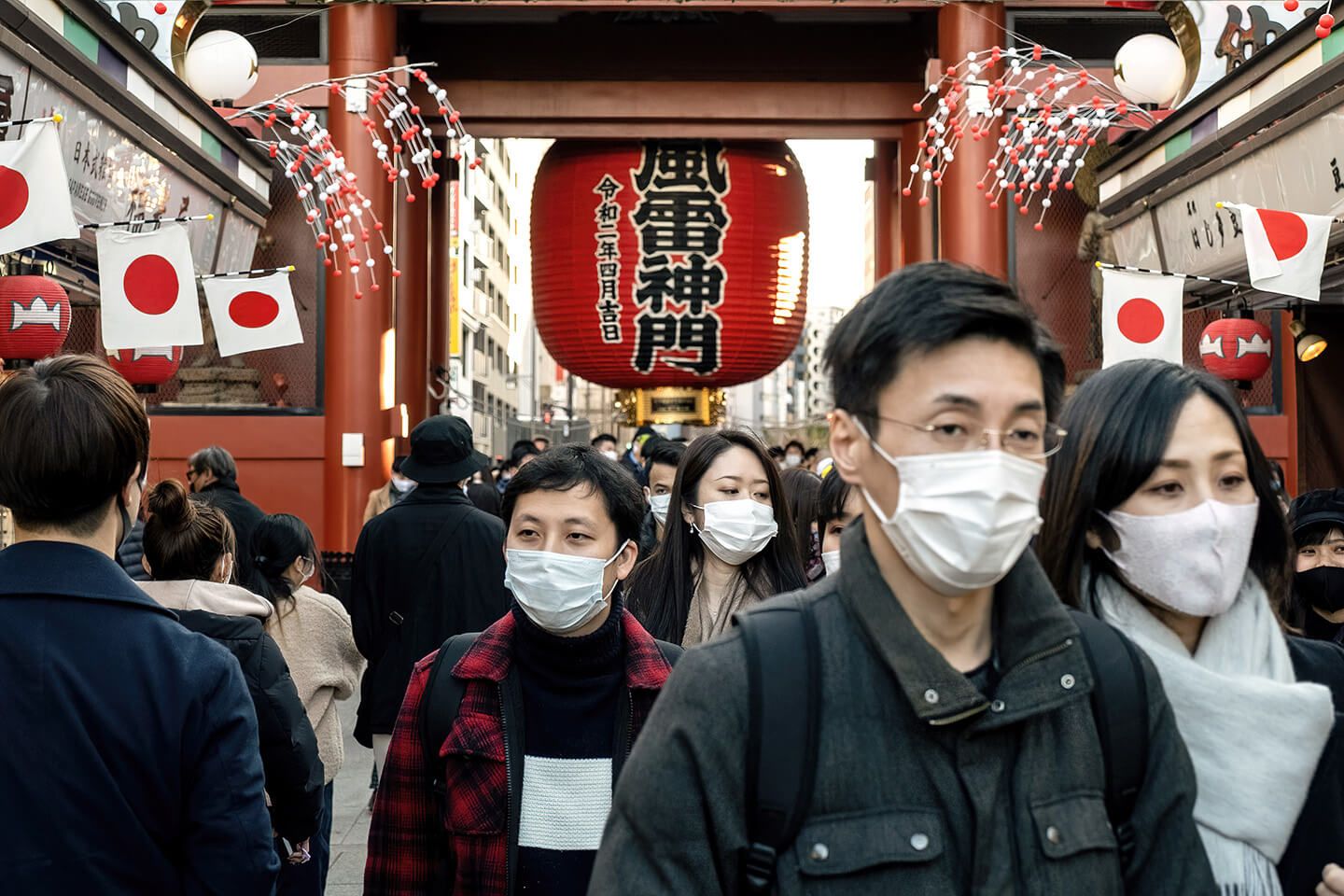 Сидони в японии. Пандемия в Токио. Япония люди. Японцы в Токио. Япония люди на улице.