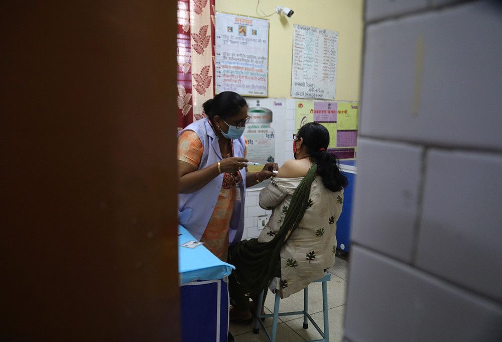 Индийский экспертный комитет по лекарствам одобрил вакцину «Спутник V»
