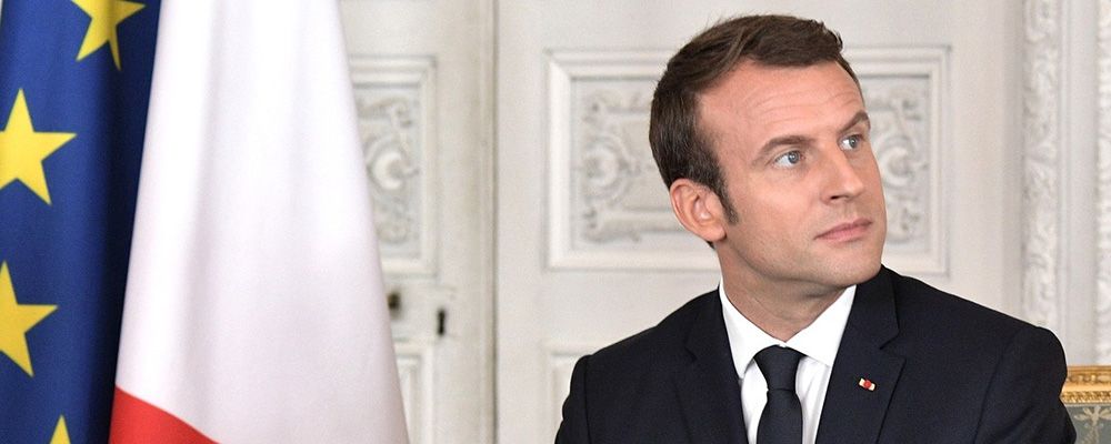 Макрон предложил сделать французский основным языком Европы