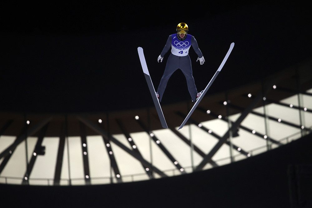 Российские прыгуны с трамплина впервые в истории взяли олимпийскую медаль