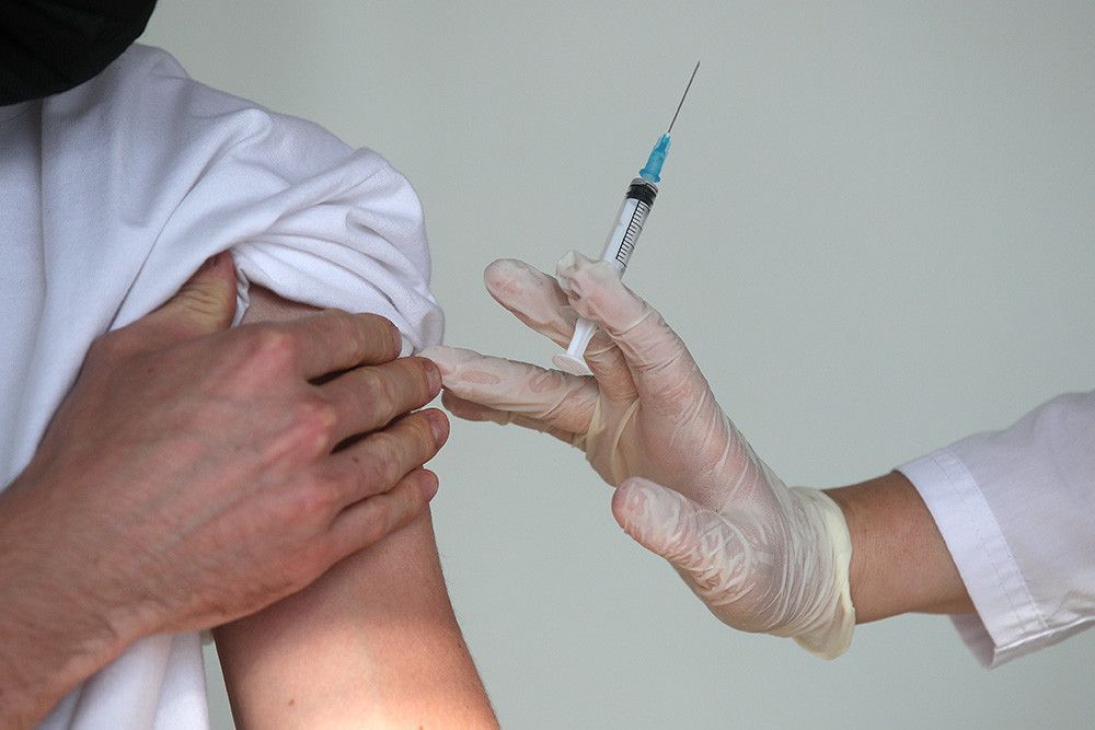 URA.RU: Кремль устроит губернаторам соревнование по наращиванию темпов вакцинации