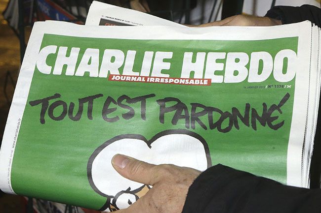 Charlie Hebdo объявил, что перепечатает карикатуры на пророка Мухаммеда