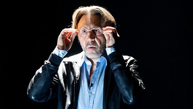 «Я/Мы внутренние туристы». Сергей Шнуров — о русском отпуске