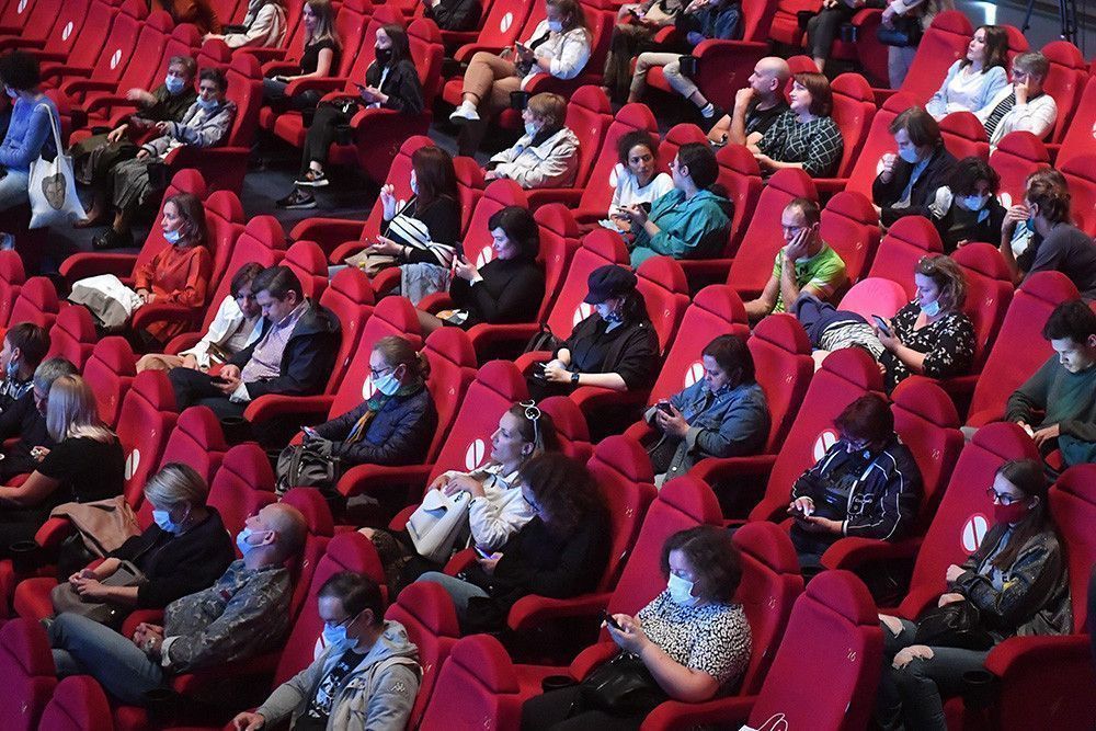 Сборы российских кинотеатров впервые превысили допандемийный уровень
