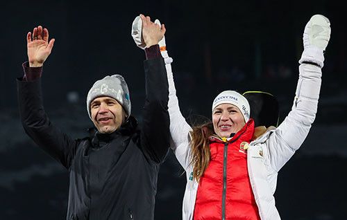 Дарья Домрачева и Уле-Эйнар Бьорндален возглавили сборные Китая по биатлону