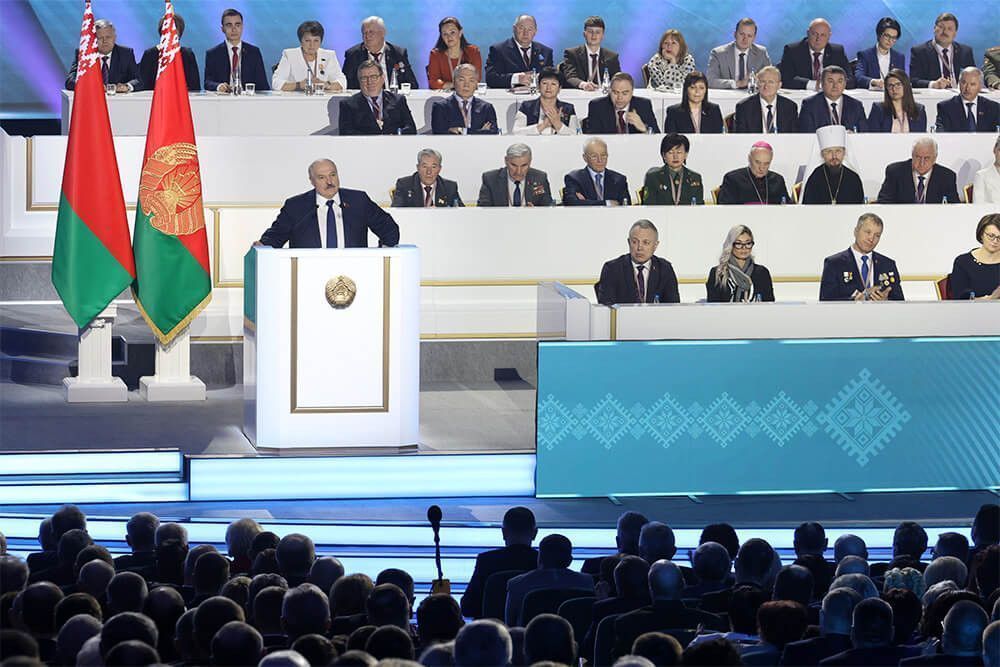 Народное собрание в Беларуси: условия ухода Лукашенко и будущее Конституции