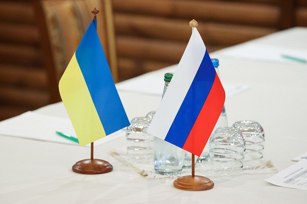 FT: участие Абрамовича в переговорах с Украиной одобрил Путин