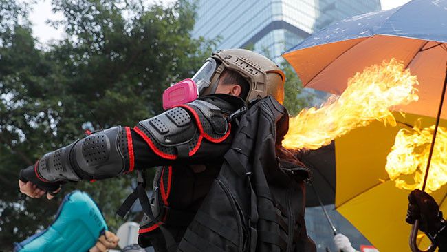 Гонконг в огне. Репортаж RTVI из центра антикитайского протеста