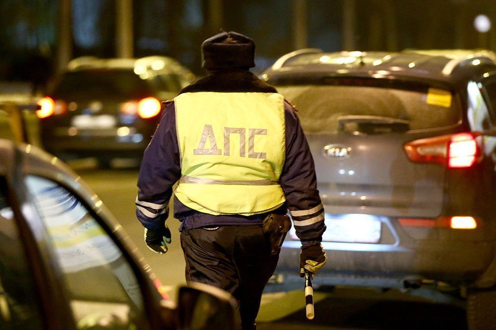 В Петербурге после драки в отделе полиции завели дело на инспектора ДПС
