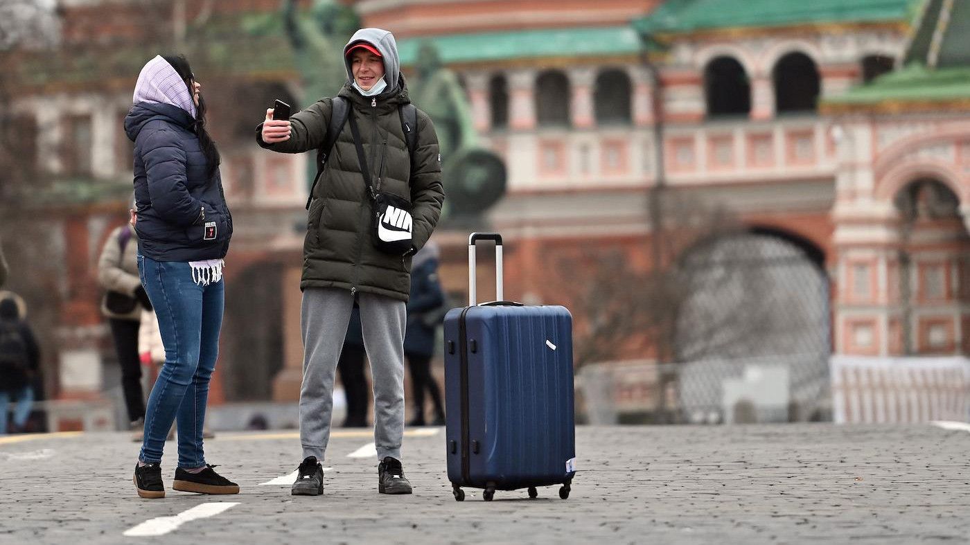 Россияне ждут открытых границ: куда можно поехать сейчас и как туристы ищут обходные пути