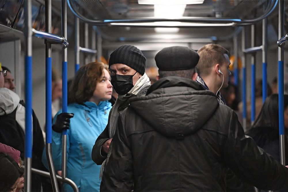 В Москве объявлен строгий карантин — правда ли, что нельзя выходить из дома