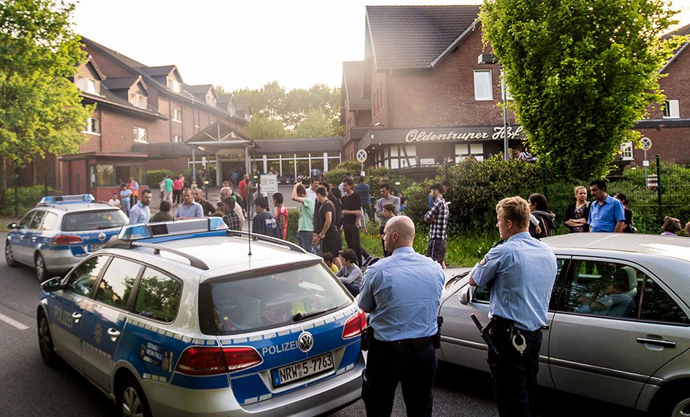 полиция бранденбурга у убежища