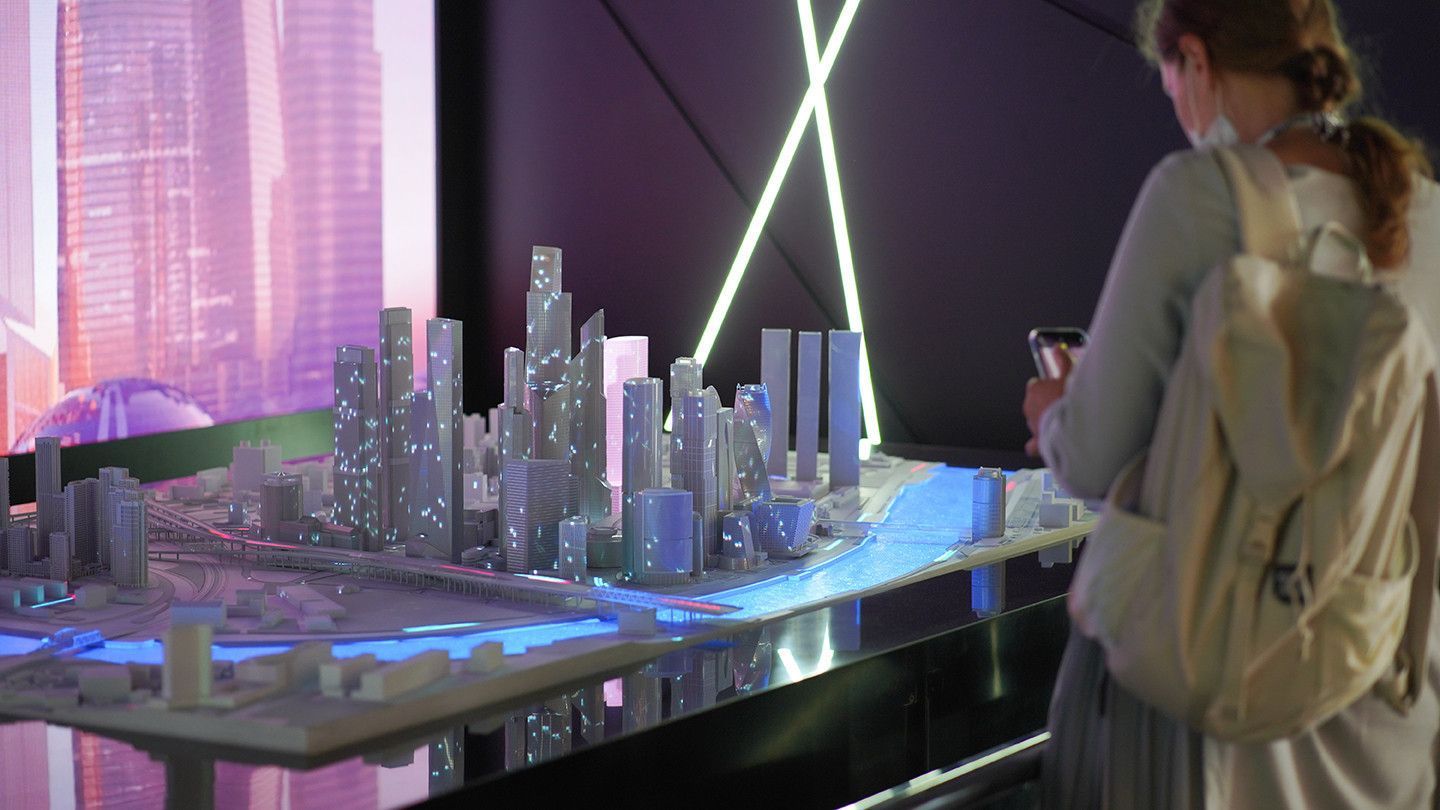 «Города не должны превращаться в бетонные джунгли». О чем говорили на Московском урбанистическом форуме?