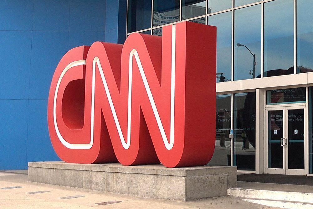CNN отстранил от работы телеведущего Криса Куомо — брата бывшего губернатора Нью-Йорка