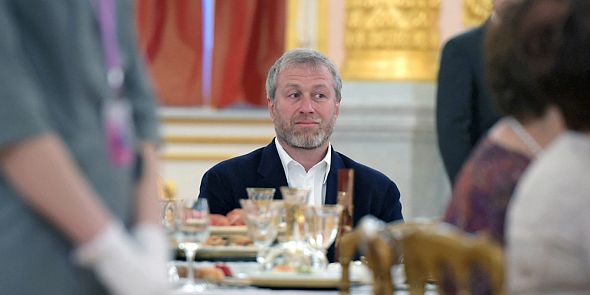 Абрамович попросил вид на жительство в Швейцарии