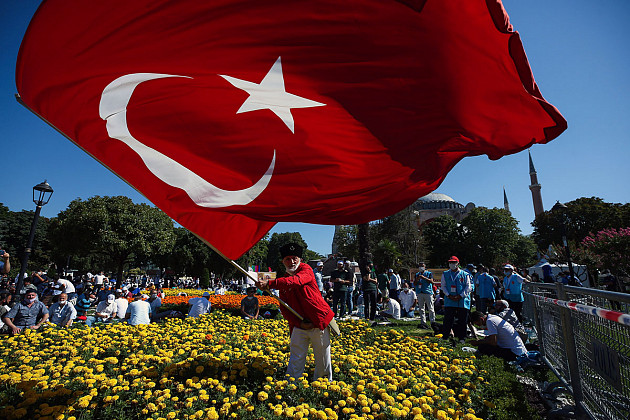 Arif Hudaverdi Yaman / Anadolu Agency / Getty Images