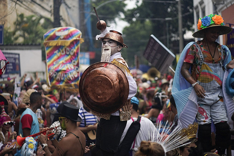 Leo Correa / AP            