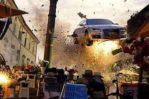 Netflix показал трейлер своего самого дорогого фильма. Режиссер — Майкл Бэй, а в главной роли — Райан Рейнольдс