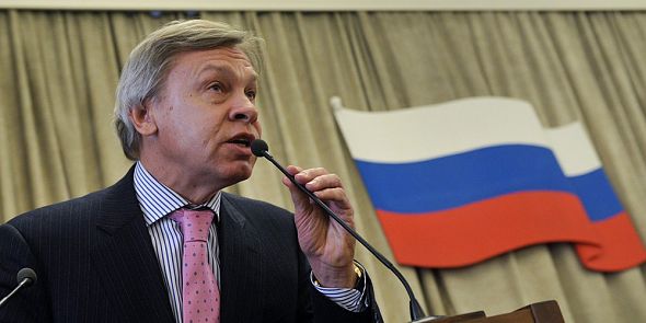 Пушков ответил на критику Волкером переговоров с Сурковым
