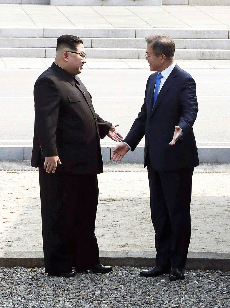 Korea Summit Press Pool / AP            