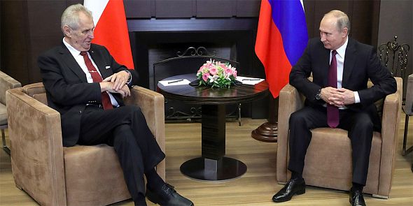 Президент Чехии призвал Россию и Запад покончить с санкциями
