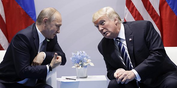 Трамп заявил, что вел себя «очень жестко» при встрече с Путиным