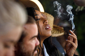 В Калифорнии открылось первое в США кафе, где можно легально употреблять марихуану