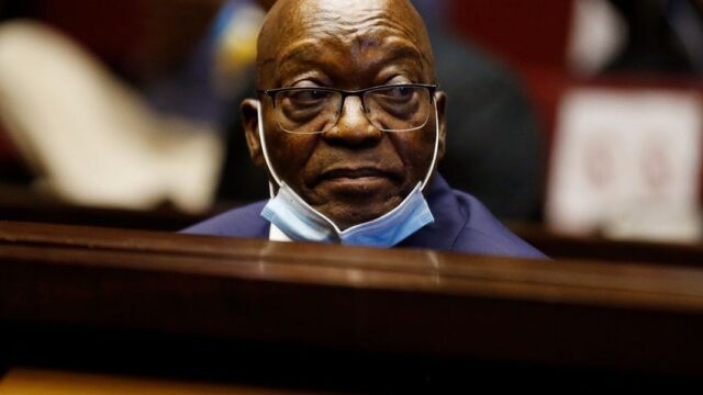 В ЮАР бывшему президенту дали 15 месяцев тюрьмы за неуважение к суду