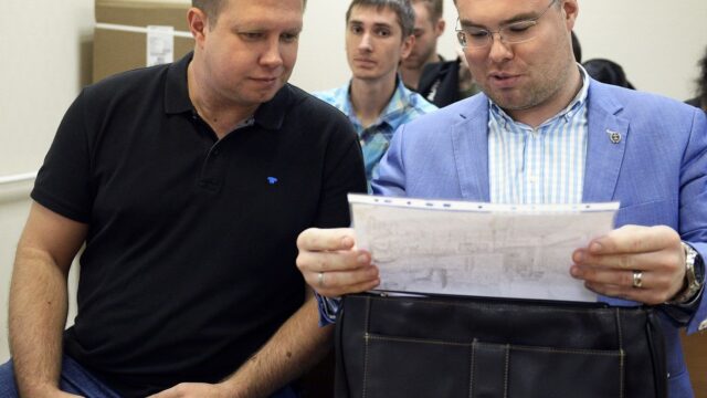 Суд в Москве приговорил к исправительным работам напавшего на соратника Навального Николая Ляскина