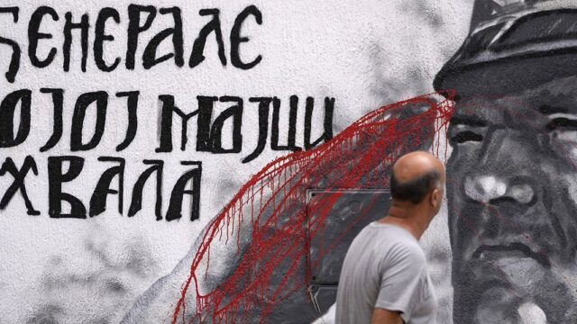 Раскол или война: Босния погрузилась в кризис из-за закона о геноциде