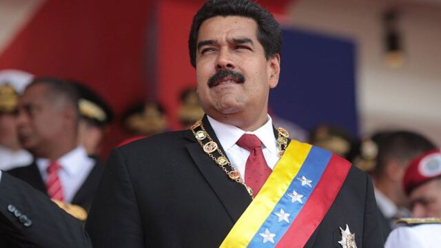 Оппозиция раскритиковала президента Мадуро за посещение турецкого стейкхауса