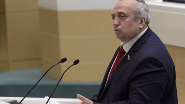 Сенатор Франц Клинцевич ушел в отставку с поста первого зампреда комитета по обороне