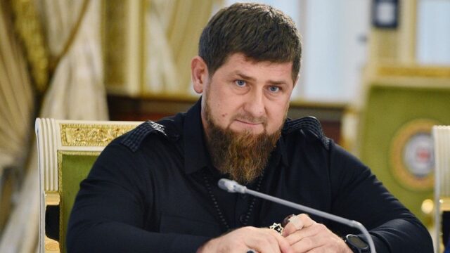 В Чечне потребовали от Семена Слепакова извиниться перед Кадыровым за шуточную песню о ЧМ–2018