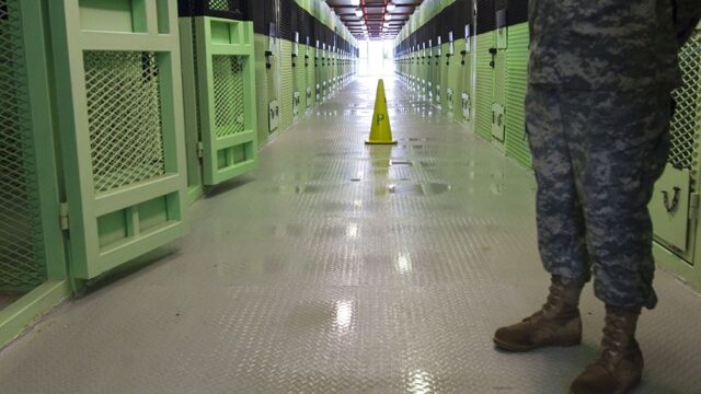 Bloomberg: Канада заплатит бывшему узнику Гуантанамо $8 млн за несправедливый приговор