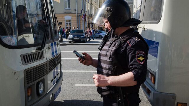 Активист рассказал о блокировке «Билайном» телефона во время митинга в Москве