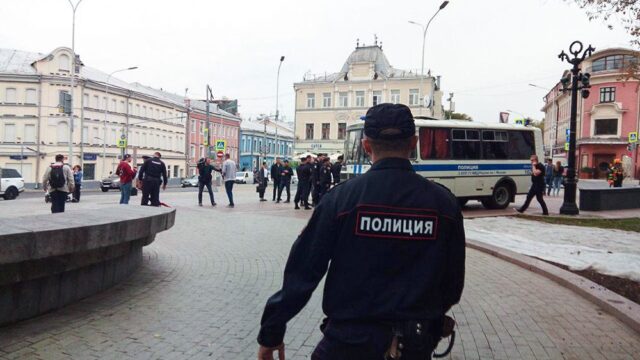 Полиция повторно разогнала лагерь «бессрочного протеста» в Москве